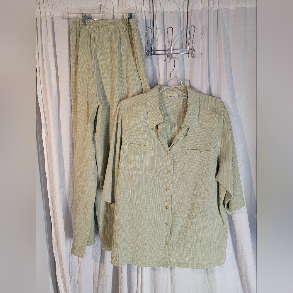 Women's Green Checked Pants & Shirt Set